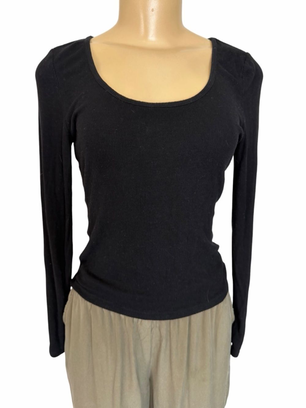 CJLA Ribbed Long Sleeve Black Top Sz medium